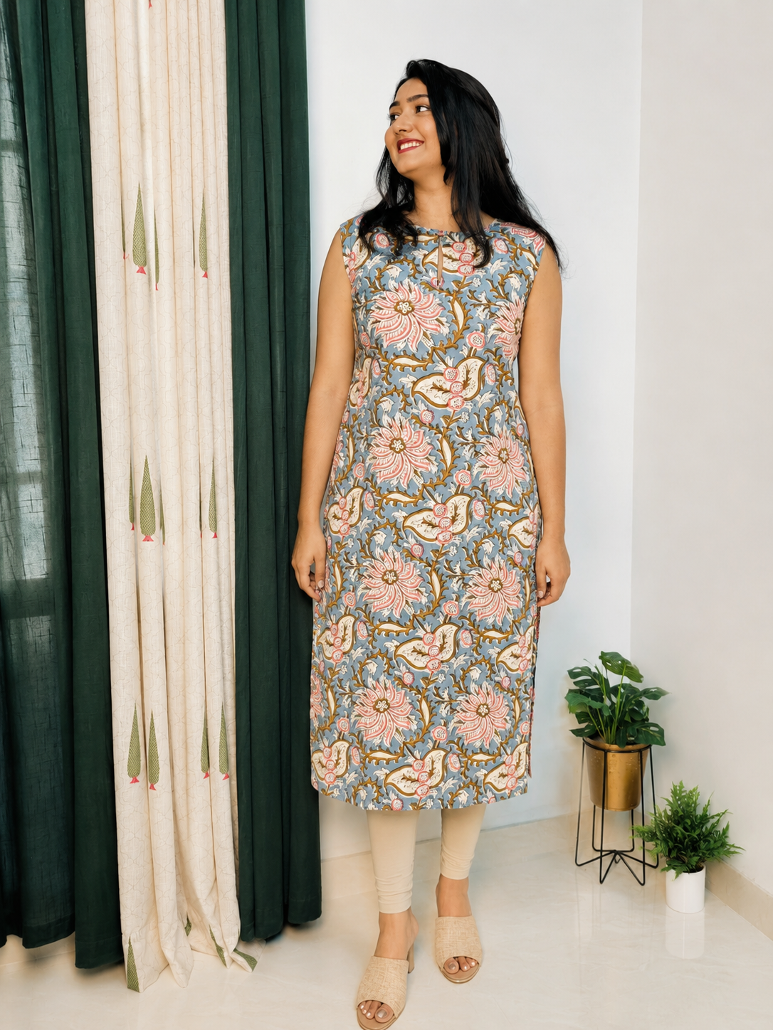 Shyamali cotton kurti for women by La Pèra in Sanganeri-inspired print